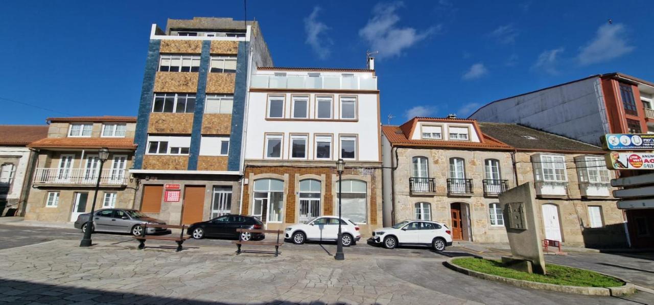 Estudios En Plaza Cabo Da Vila Centro 무히아 외부 사진