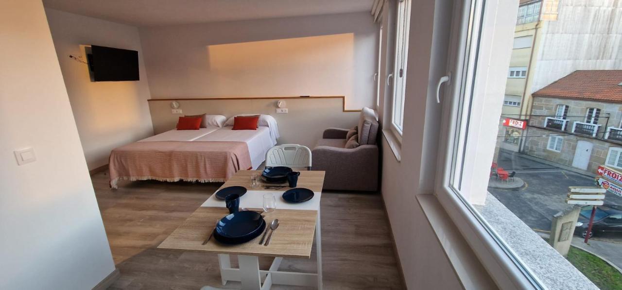 Estudios En Plaza Cabo Da Vila Centro 무히아 외부 사진