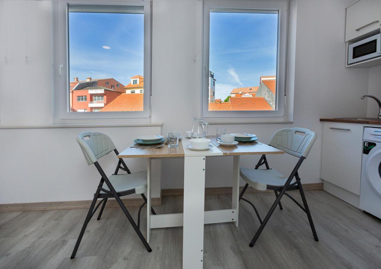 Estudios En Plaza Cabo Da Vila Centro 무히아 외부 사진