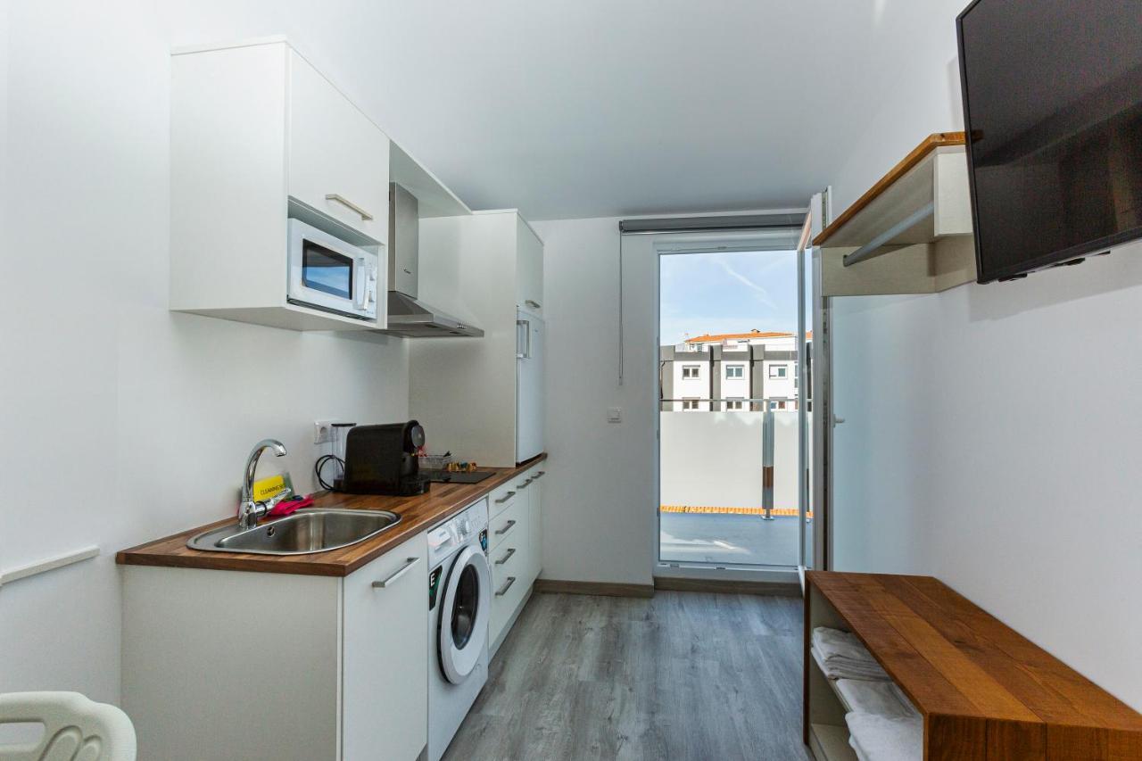 Estudios En Plaza Cabo Da Vila Centro 무히아 외부 사진