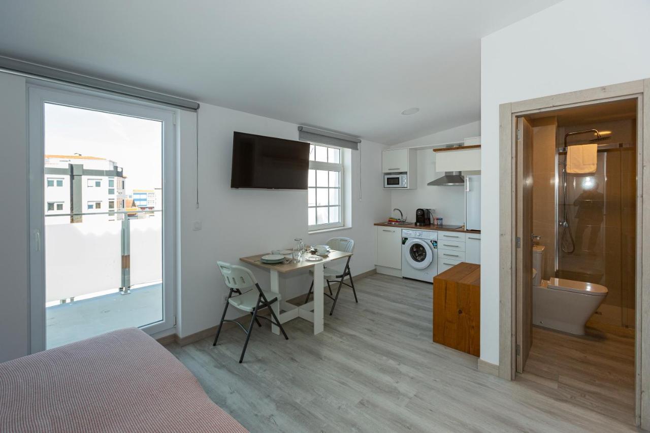 Estudios En Plaza Cabo Da Vila Centro 무히아 외부 사진